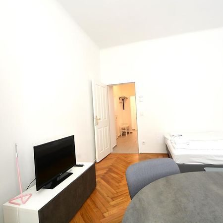 Universum Apartment 4 Vienna Luaran gambar